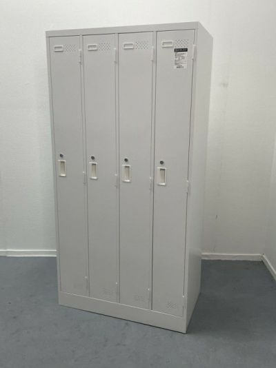 コクヨLKシリーズ　（コクヨ） 4人用ロッカー 商品画像1