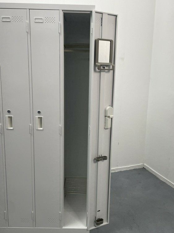 コクヨLKシリーズ　（コクヨ） 4人用ロッカー 商品画像7