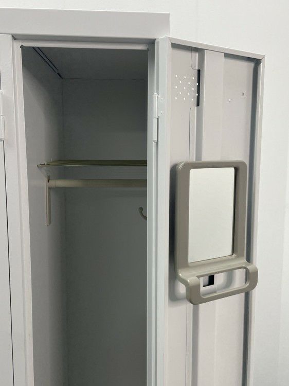 コクヨLKシリーズ　（コクヨ） 4人用ロッカー 商品画像8