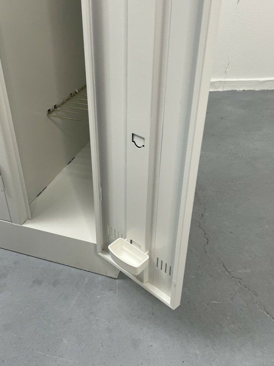 ライオン4人用ロッカー 商品画像11