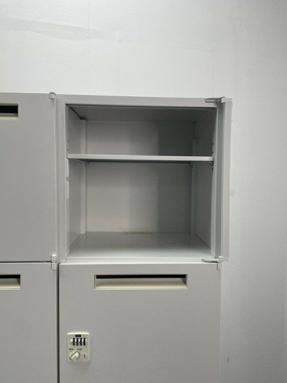 ウチダ（内田洋行）8人用パーソナルロッカー 商品画像8