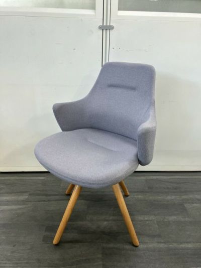 オカムラライブス　ワークチェアシリーズ ミーティングチェア 商品画像1