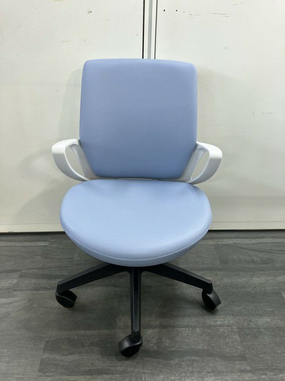 コクヨピコラリビナ(picora livina)シリーズ 固定肘付ピコラリビナチェア 商品画像2