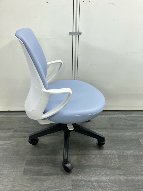 コクヨピコラリビナ(picora livina)シリーズ 固定肘付ピコラリビナチェア 商品画像5