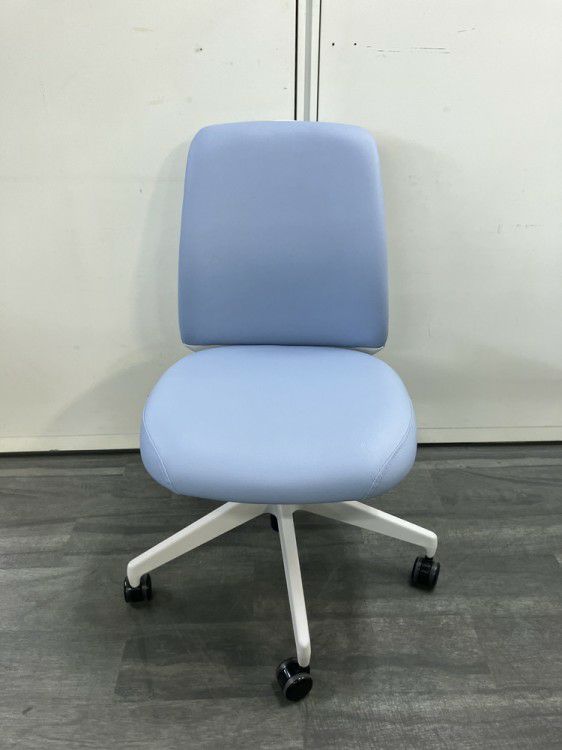 コクヨエルアシリーズ エルアチェア 商品画像2