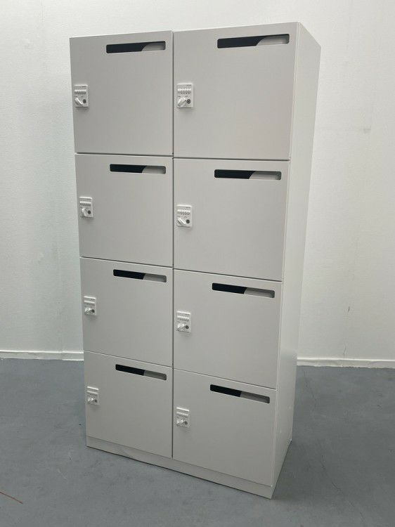 コクヨ8人用パーソナルロッカー 商品画像1