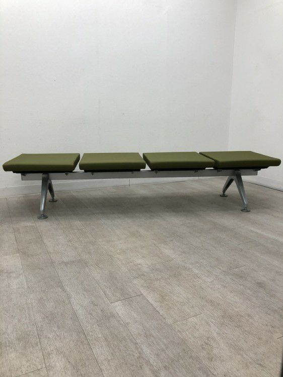 コクヨ4700シリーズ 4人掛けロビーチェア 商品画像5