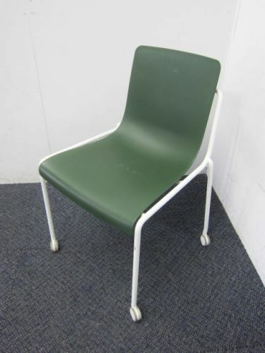 コクヨ スタッキングチェア 2脚セット 商品画像3