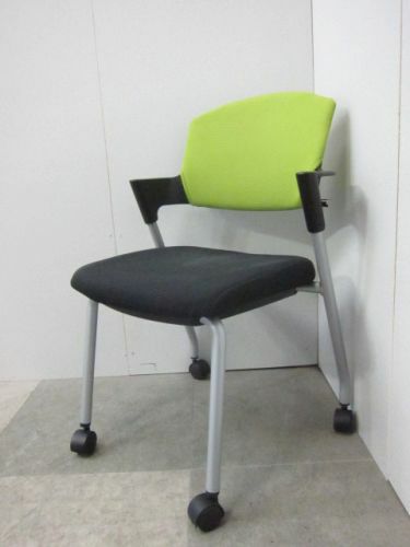 オカムラ ネスティングチェア 931SRF004| 無限堂ネットショップ