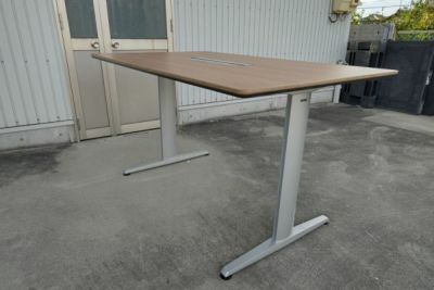 オカムラ リフティオシリーズ 1800スタンディングテーブル