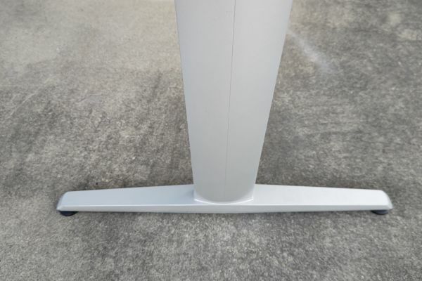 オカムラLiftio(リフティオ)シリーズ 1800スタンディングテーブル 商品画像5