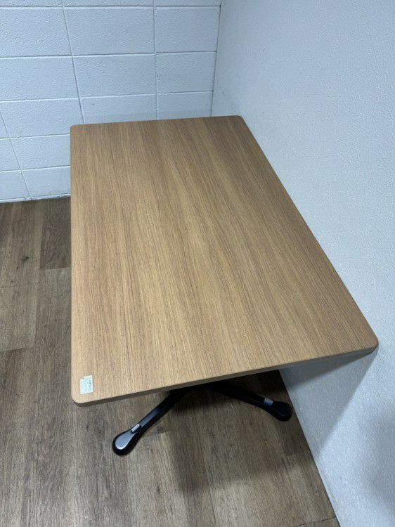 オカムラアクティアフェローシリーズ ミーティングテーブル 商品画像2