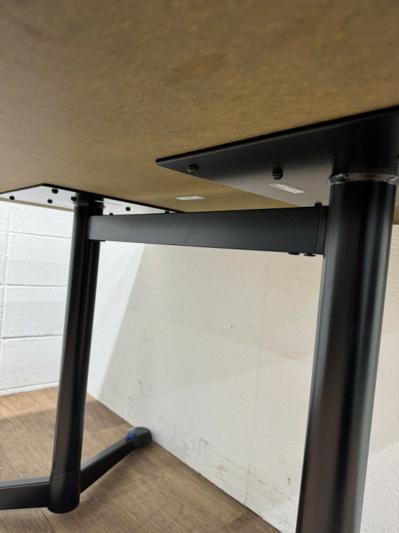 オカムラアクティアフェローシリーズ ミーティングテーブル 商品画像7