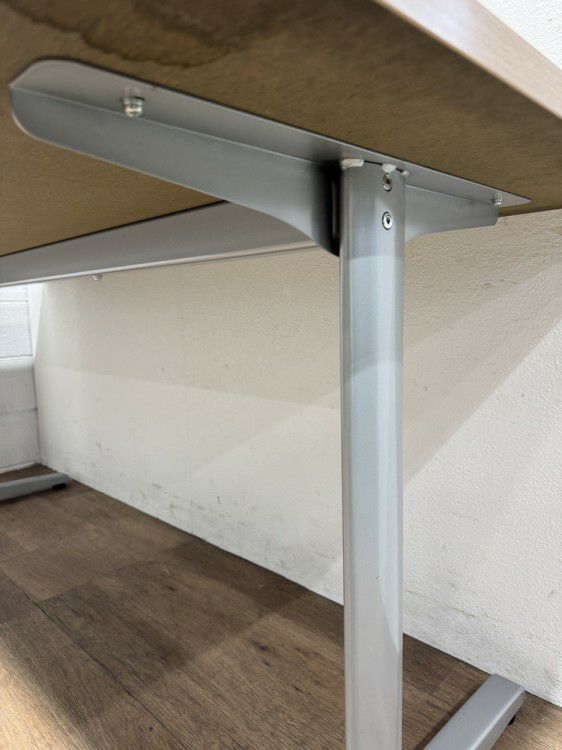 オカムラ8177シリーズ ミーティングテーブル 商品画像6