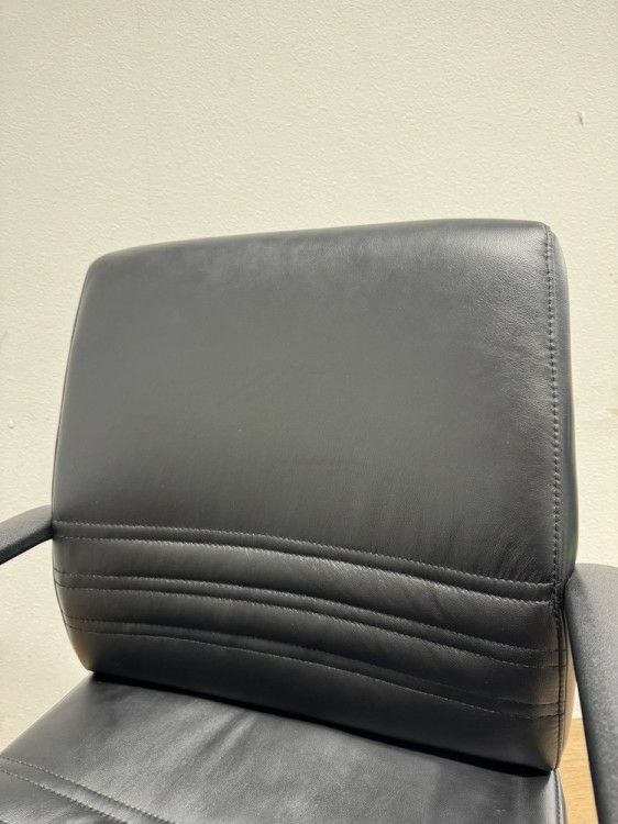 イトーキC-1タイプ 役員チェア 商品画像3