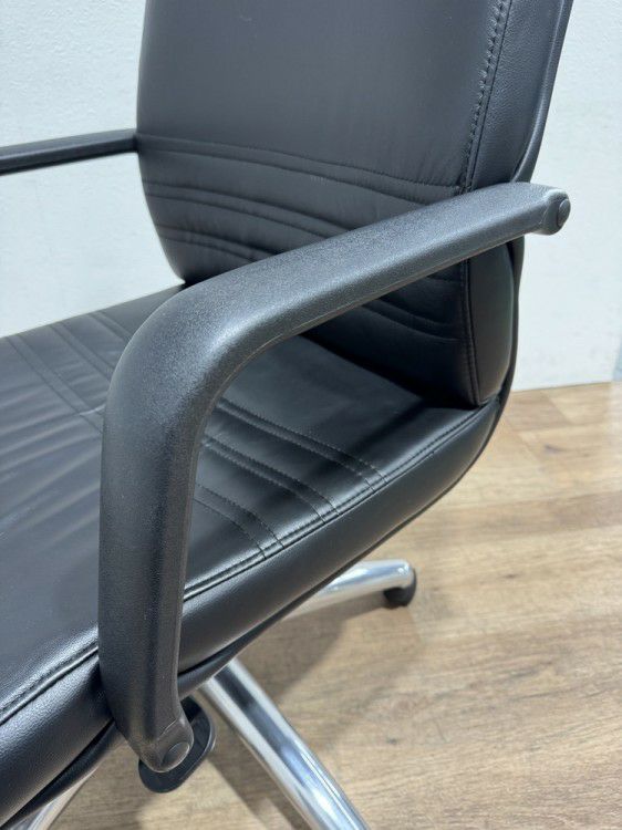 イトーキC-1タイプ 役員チェア 商品画像8