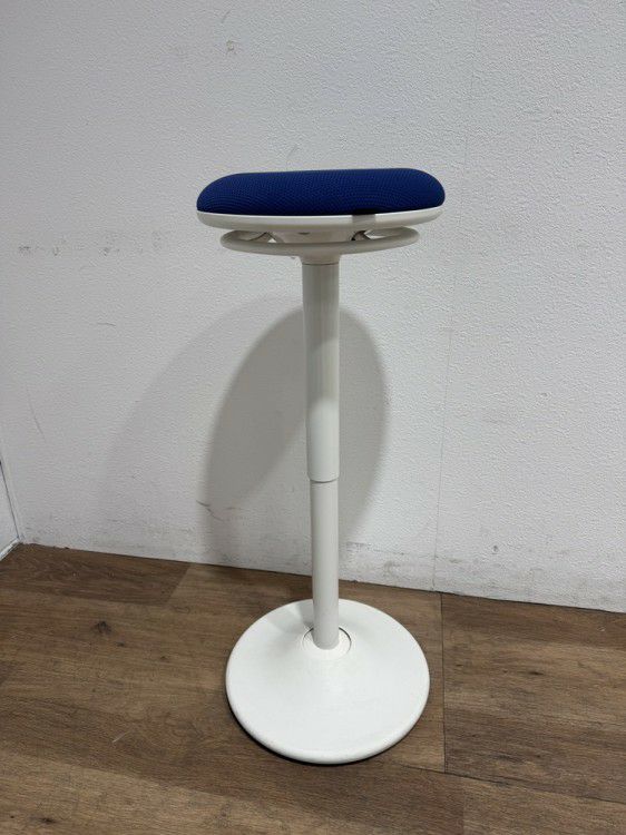 オカムラピルエットシリーズ 昇降ハイスツール 商品画像8