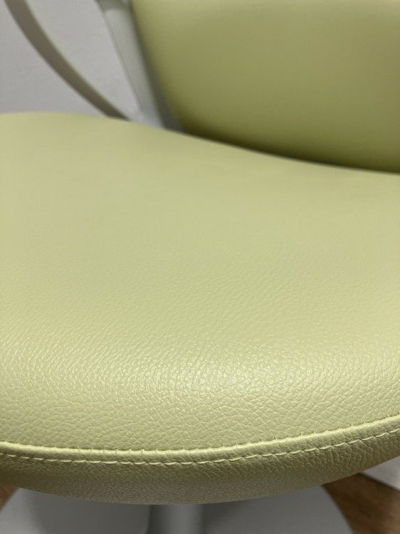 コクヨピコラリビナ(picora livina)シリーズ 患者用イス 商品画像4