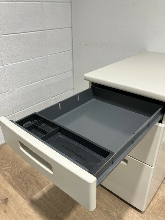 コクヨBSシリーズ 脇机 商品画像4