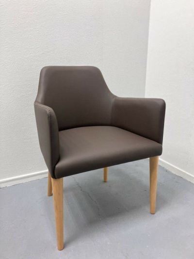 イトーキNPシリーズ ラウンジチェア 商品画像1