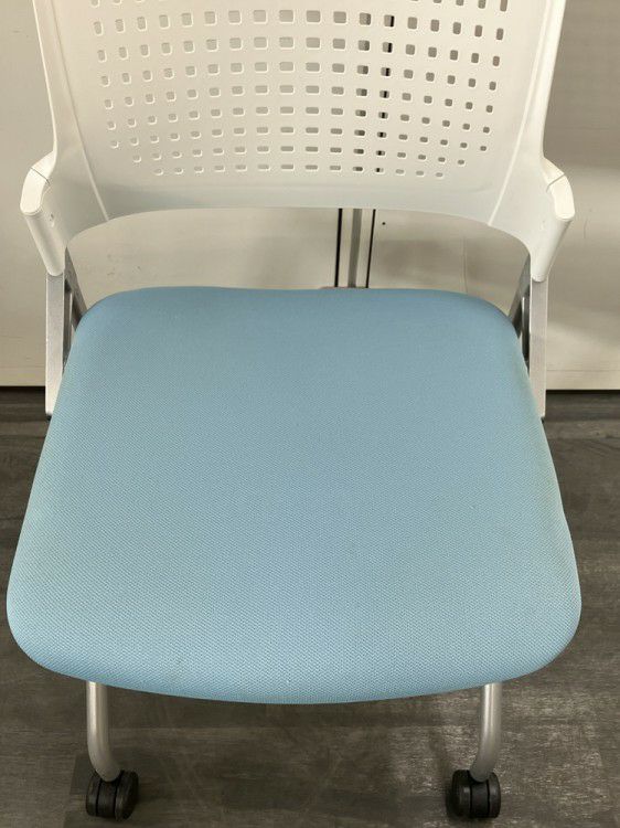 イトーキMonon(モノン)チェア ネスティングチェア4脚セット 商品画像8