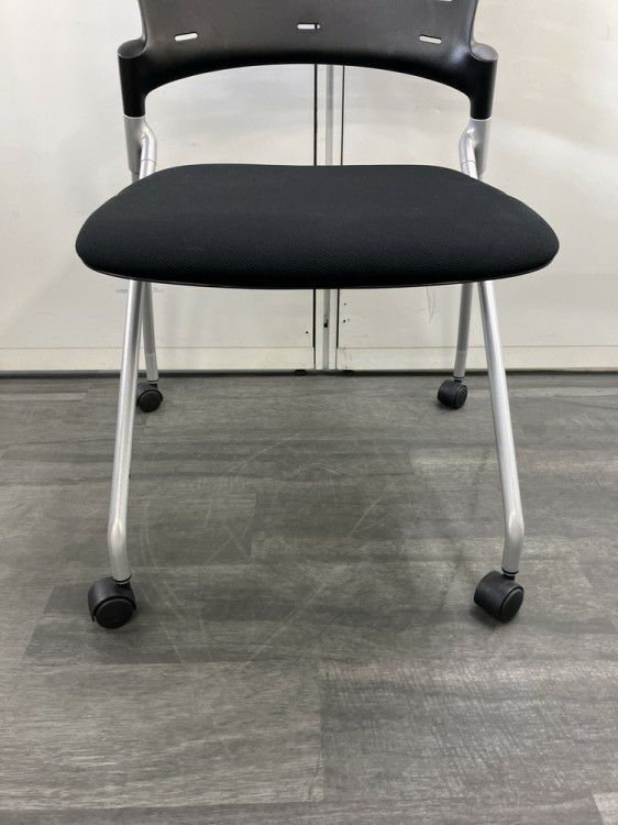 イトーキマノス(MANOSS)シリーズ ネスティングチェア 商品画像8