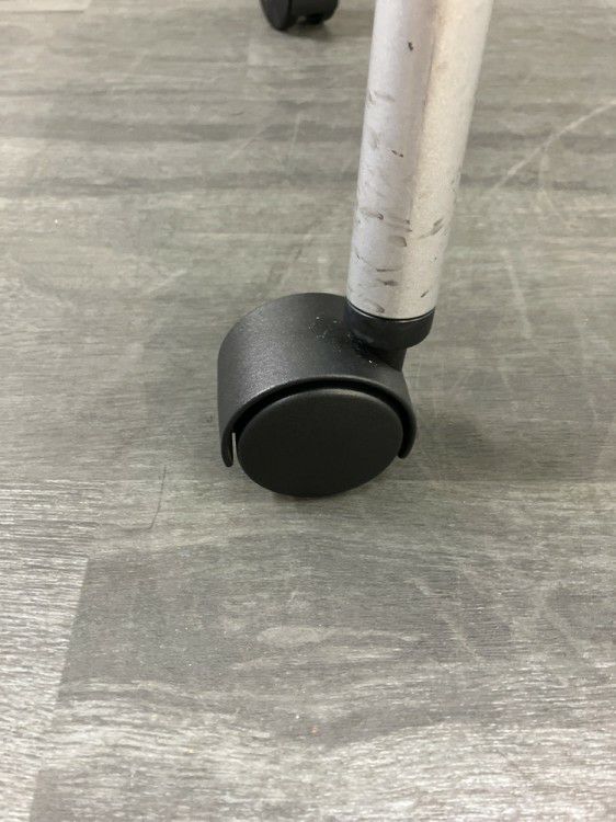 コクヨプロッティシリーズ スタッキングチェア 商品画像11