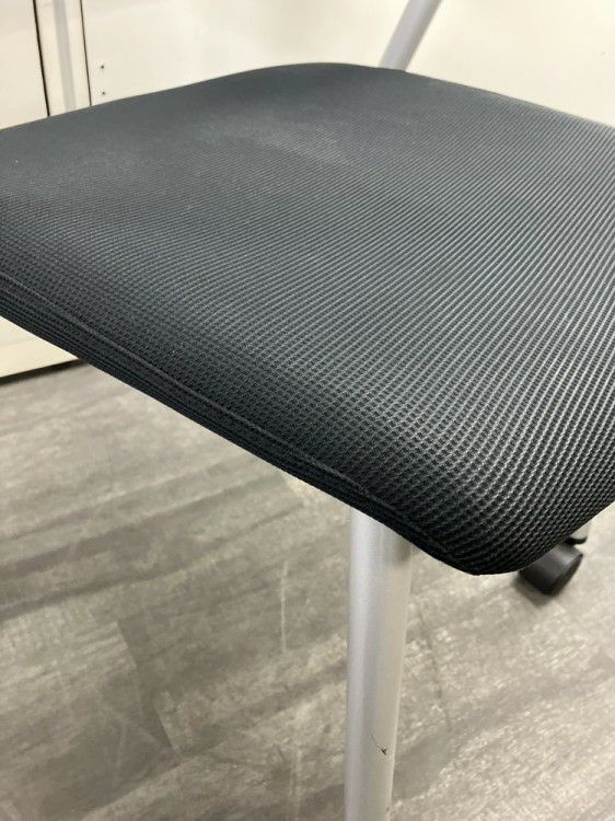 コクヨプロッティシリーズ スタッキングチェア 商品画像13