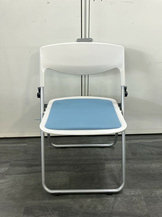 イトーキラムダシリーズ 折畳パイプイス 商品画像2