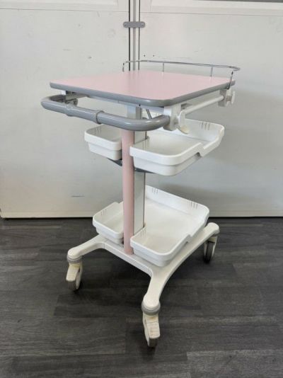 コクヨFREE+シリーズ ナーシングカート 商品画像1