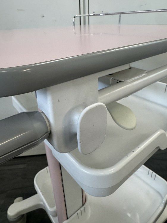 コクヨFREE+シリーズ ナーシングカート 商品画像8