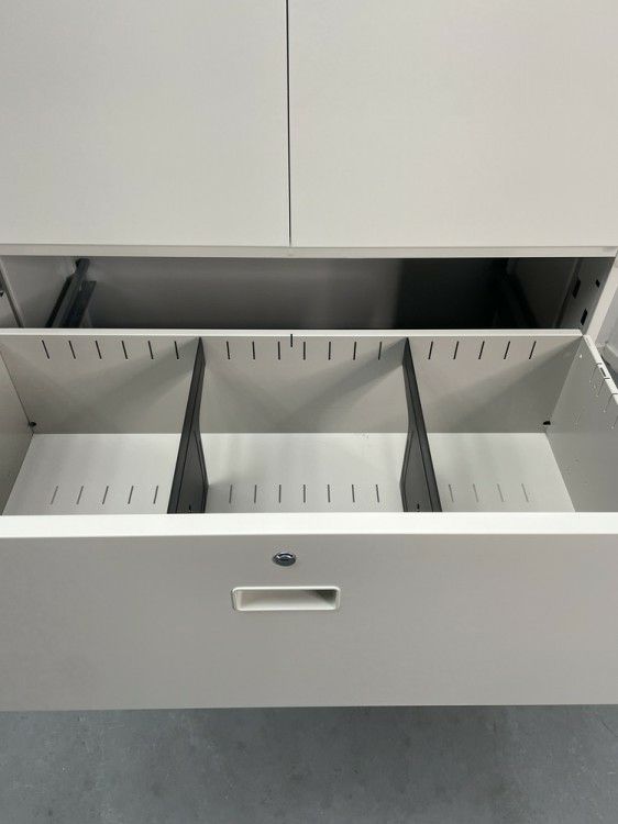 イトーキシンラインシリーズ 両開きラテラル上下書庫 商品画像12