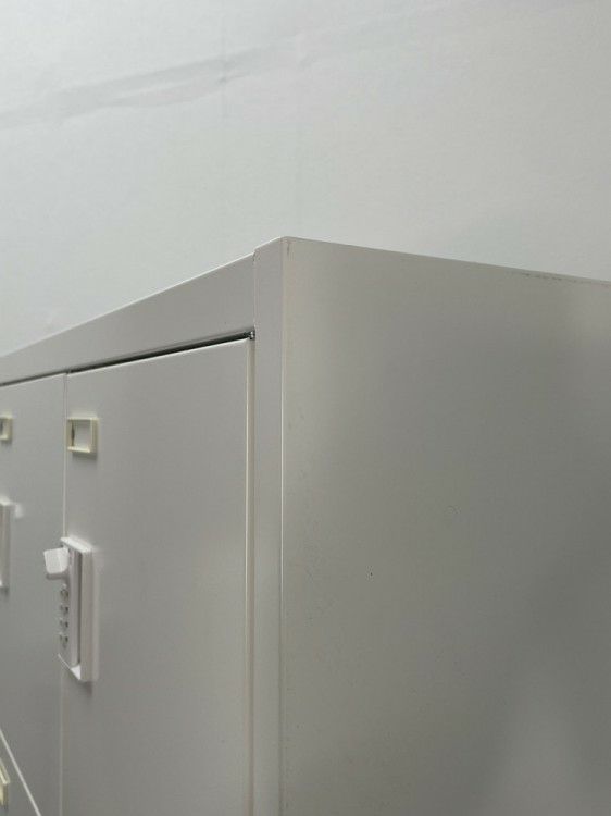 オカムラFZタイプシリーズ 15人用ロッカー 商品画像4