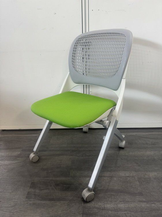 プラスエラーテシリーズ ネスティングチェア4脚セット 商品画像2