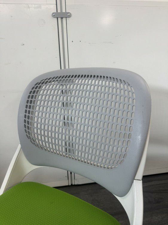 プラスエラーテシリーズ ネスティングチェア4脚セット 商品画像4