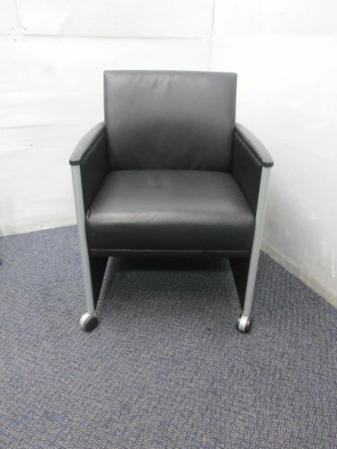 イトーキMEZZO(メッツォ)シリーズ 応接会議チェア 商品画像1