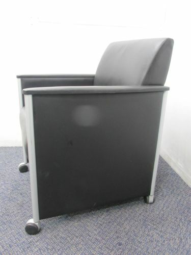 イトーキMEZZO(メッツォ)シリーズ 応接会議チェア 商品画像2