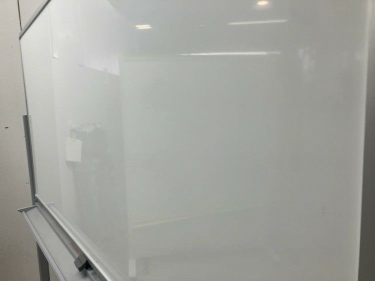 コクヨ脚付き両面ホワイトボード 商品画像3