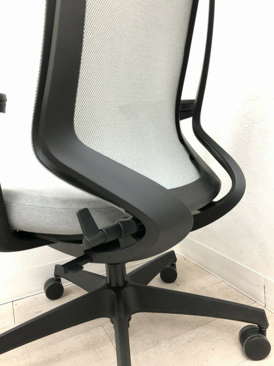 コクヨ Duora2(デュオラ2)チェア 可動肘付デュオラ2チェア 商品画像16