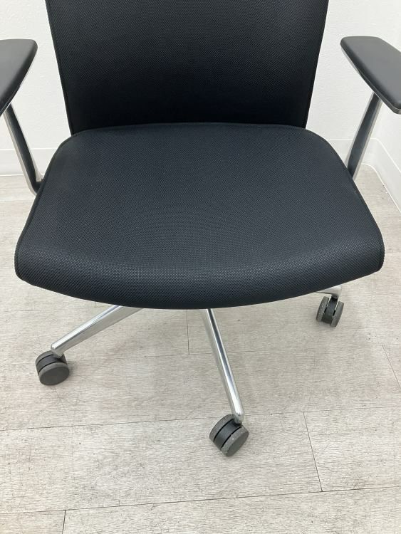 コクヨPUNTO(プント)チェア 固定肘付プントチェア 商品画像8