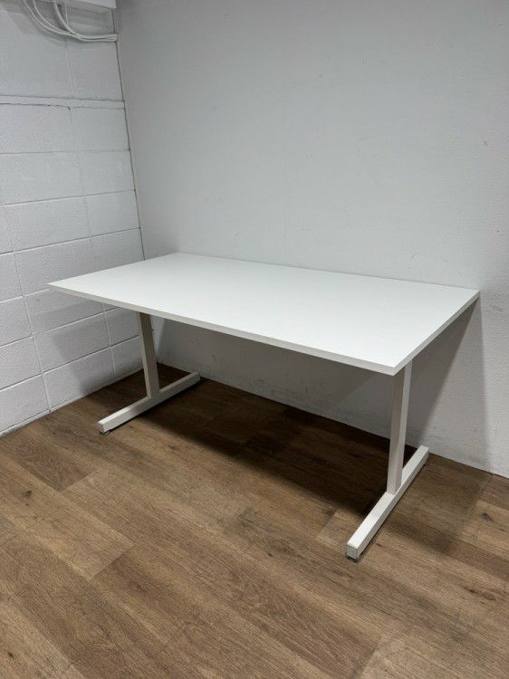 ウチダ（内田洋行）notio(ノティオ)シリーズ ミーティングテーブル 商品画像1