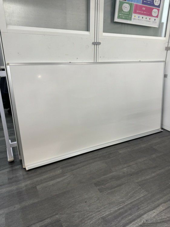 1800壁掛ホワイトボード 商品画像1