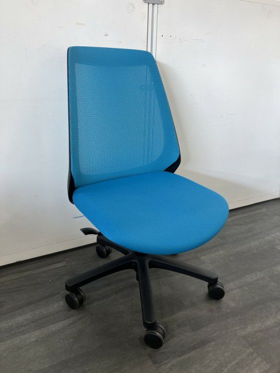 イトーキnona(ノナ)シリーズ ノナチェア 商品画像1