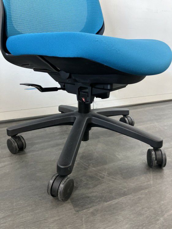 イトーキnona(ノナ)シリーズ ノナチェア 商品画像8