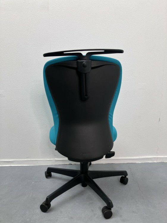 オカムラスラートチェア 商品画像4