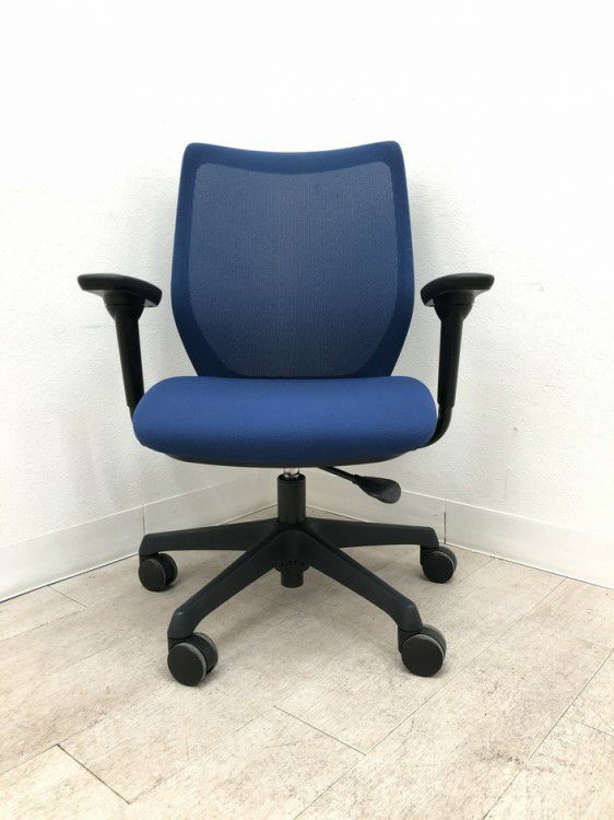 オカムラCG-M(シージーエム)シリーズ 可動肘付CG-Mチェア 商品画像3