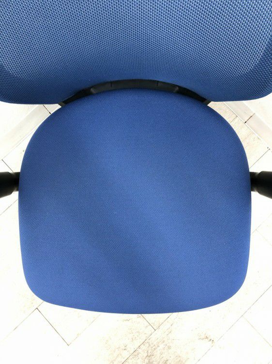 オカムラCG-M(シージーエム)シリーズ 可動肘付CG-Mチェア 商品画像8