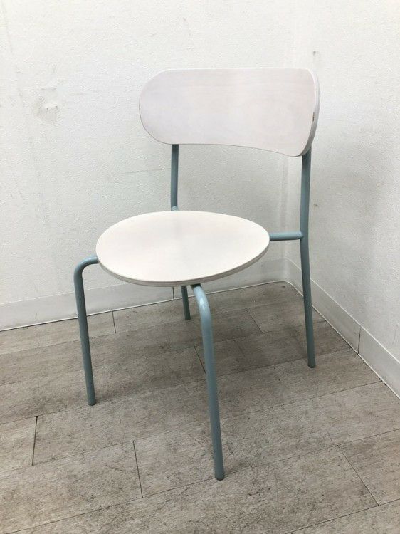 コクヨデイズオフィス ハングライクシリーズ スタッキングチェア 商品画像1