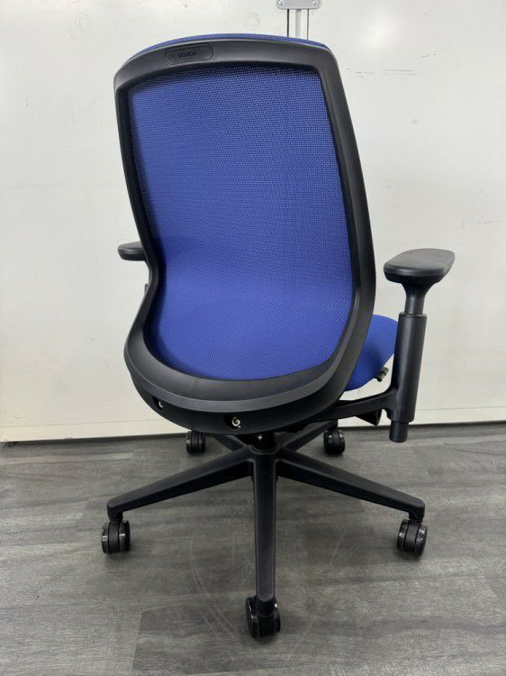 ウチダ（内田洋行）ニンバスチェア 可動肘付ニンバスチェア 商品画像2