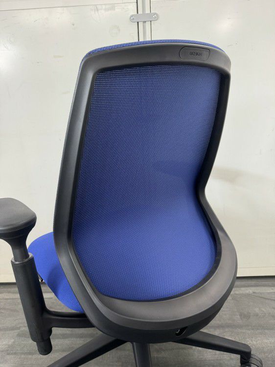 ウチダ（内田洋行）ニンバスチェア 可動肘付ニンバスチェア 商品画像6